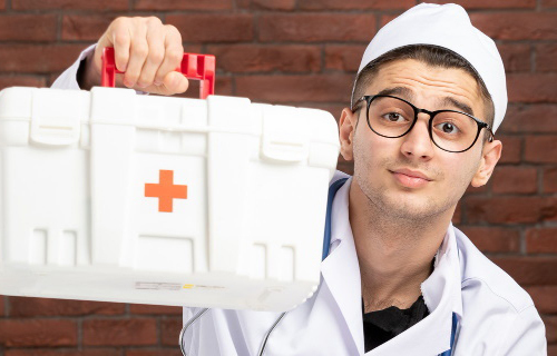 Первая медицинская помощь в аптеке